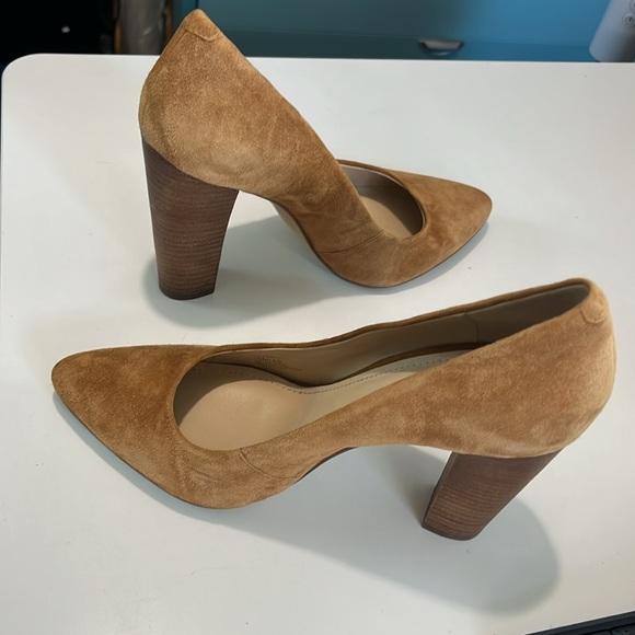 BCBGeneration PL Clarice x camel tan suede stacked 4” heel point toe sz 10 - Picture 5 of 13